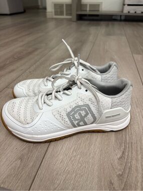 Born Primitive Savage 1 Grey White Gum CrossFit Training Shoes Women's 38/6,5